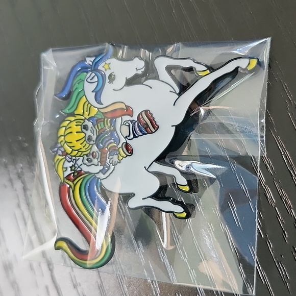 Rainbow Brite Enamel Pin - Picture 3 of 3